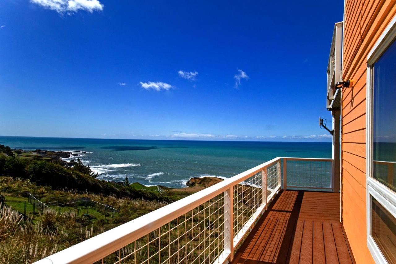 Amazing Oceanview 2 Bedroom Oceanfront! By Oceanviewhottubs Shelter Cove, Ca Tesla Ev Station Bagian luar foto